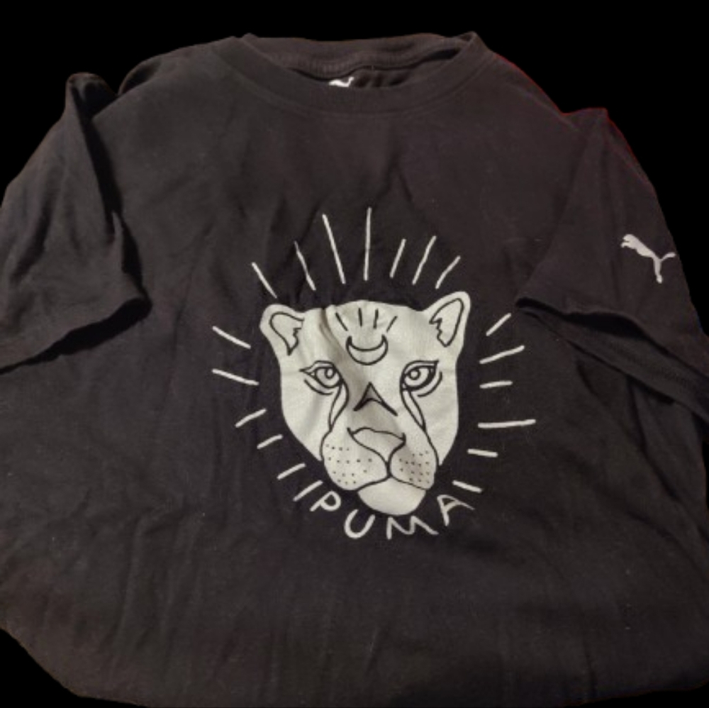 Women's Puma T-shirt L